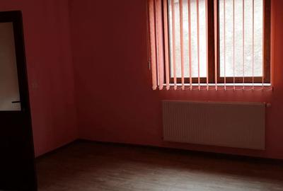 Casă cu 4 camere cu Teren 400 Mp în Mehala - 3
