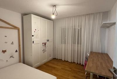 Apartament cu 3 camere decomandat în 13 Septembrie - 2