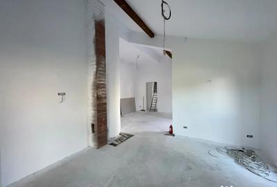 Casă cu 6 camere cu Teren 420 Mp în Ghiroda
