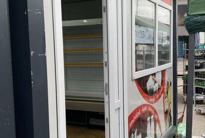 Spațiu comercial, de 25 mp, în Central - 1