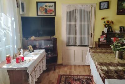 Casă cu 3 camere cu Teren 250 Mp în Chercea - 2