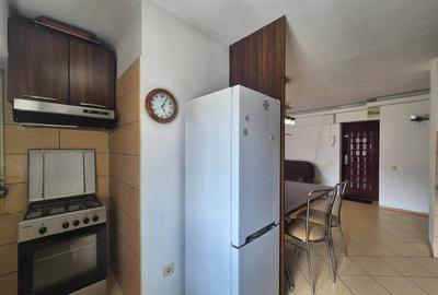 Apartament cu 3 camere decomandat, mobilat în Central - 23