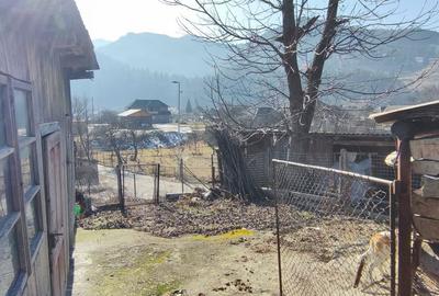 Casă cu 4 camere cu Teren 767 Mp în Central - 1