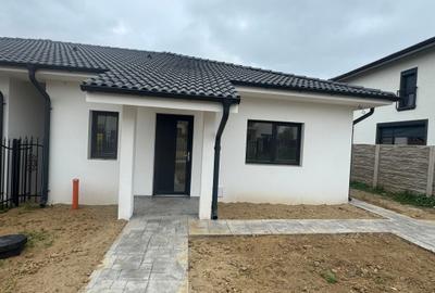 Duplex cu 3 camere cu Teren 300 Mp în Urseni - 1