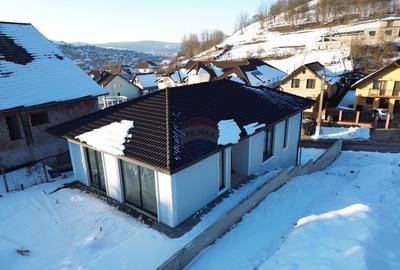 Casă cu 4 camere cu Teren 501 Mp în Sud - 11