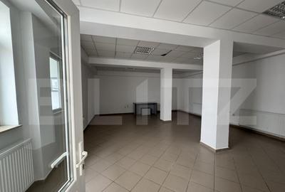 Parter cladire comerciala, 85 mp, zona centrala - 12