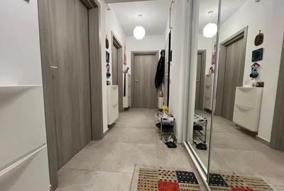 Apartament cu 2 camere decomandat, mobilat în Apărătorii Patriei