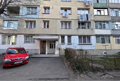 Apartament cu 2 camere decomandat în Narcisa - 8