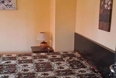 Apartament cu 3 camere decomandat în Km 4 - 5