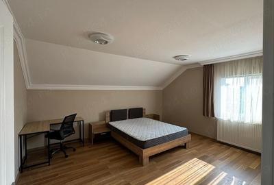 Casă cu 5 camere cu Teren 400 Mp în Ghiroda - 2