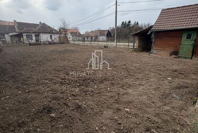 Casă cu 2 camere cu Teren 582 Mp în Saschiz - 7