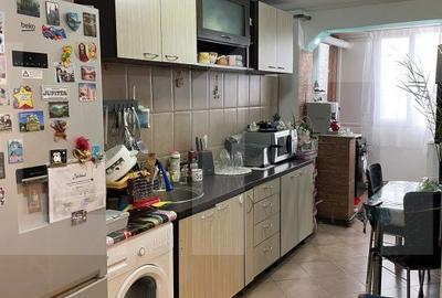 Apartament cu 4 camere semidecomandat în Circumvalațiunii - 7