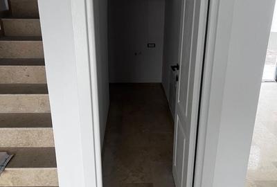 Casă cu 3 camere în Central - 2