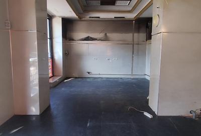 Pozitie de exceptie, deschidere larga, la 2 strazi, alimentatie publica/showroom Pozitie de exceptie, deschidere larga, la 2 strazi, alimentatie publica/showroom - 3