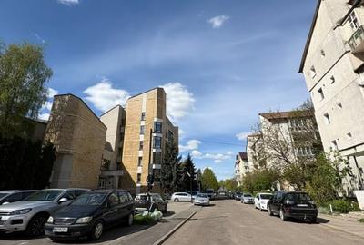 Apartament cu 2 camere semidecomandat, mobilat în Central - 8