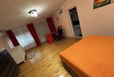 Casă cu 4 camere în Central - 8