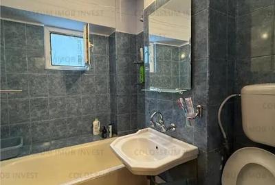 Apartament cu 3 camere decomandat în Uzina 2 - 9