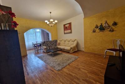 Apartament cu 3 camere semidecomandat, mobilat în P-ța Romană - 3