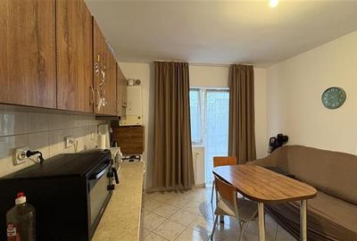 Apartament cu 2 camere semidecomandat, mobilat în Zorilor