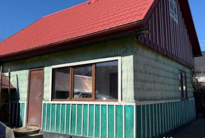 Casă cu 2 camere cu Teren 1100 Mp în Horodnic - 4