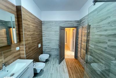 Apartament cu 3 camere în Central - 1