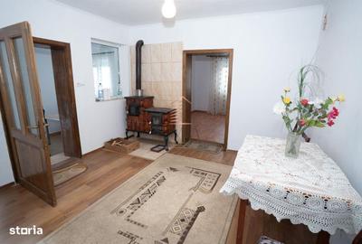 Casă cu 3 camere decomandat cu Teren 3400 Mp în Drăgești - 13