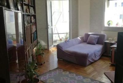 39267  Apartament 3 camere Capitol - 1