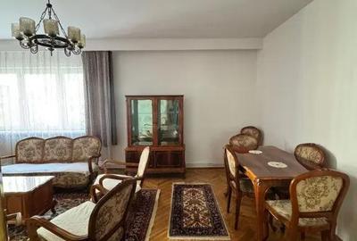 Apartament cu 4 camere decomandat în Central - 1