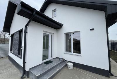 Casă individuală cu 3 camere cu Canalizare în Valu lui Traian - 1