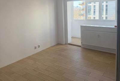 Apartament cu 3 camere decomandat în Colentina - 5