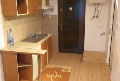 Garsonieră în Micro 16 - 2
