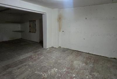 Spațiu comercial, de 240 mp, în - 16