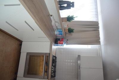 Apartament cu 3 camere decomandat în Bușteni - 1