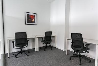 Spațiu de birou privat pentru 3 persoane în Regus Vox Technology Park - 3