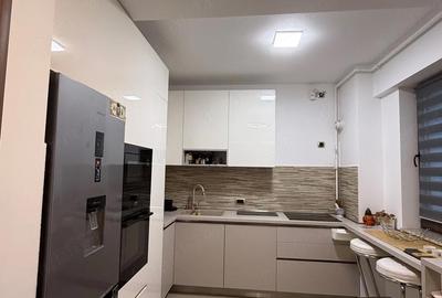 Apartament cu 3 camere decomandat în Central - 3