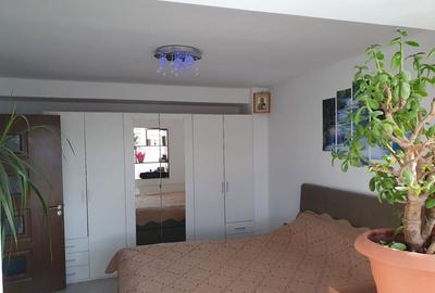 Apartament cu 4 camere decomandat în Drumul Carului - 3