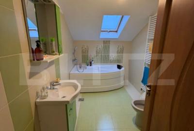 Casă cu 7 camere cu Teren 1800 Mp în Central - 5