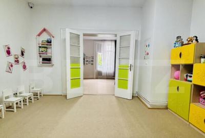 Casă cu 10 camere cu Teren 411 Mp în Lunei - 8