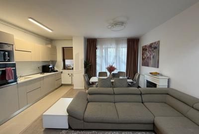 Apartament cu 3 camere decomandat, mobilat în Sisești