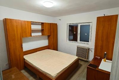 Vand apartament 2 camere decomandat