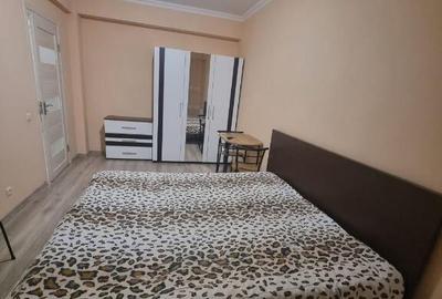 De vanzare o camera in zona 15 Noiembrie - 1