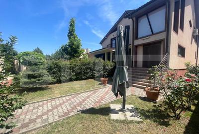 Casa / Apartament 151 mp utili, curte individuala, zona Lapu - 10