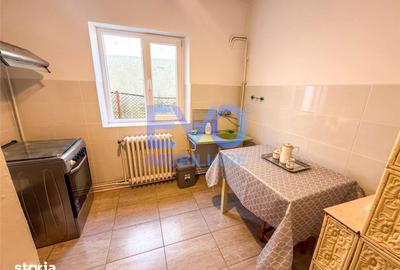 Casă cu 3 camere cu Teren 500 Mp în Sărărie - 4