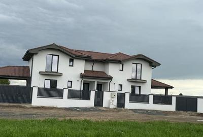Duplex De Vânzare direct de la PROPRIETAR situat in RECAS - 3 CAMERE - 2