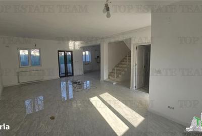 Casă cu 4 camere cu Teren 157 Mp în Central - 12