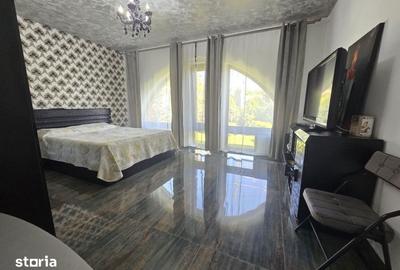 Casă cu 5 camere cu Teren 1700 Mp în Bucium - 2