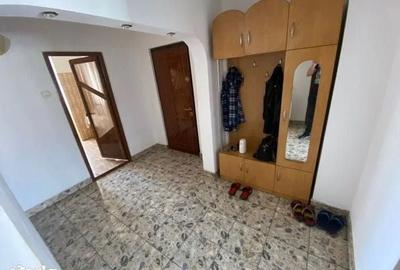 Apartament cu 3 camere decomandat în Central - 8