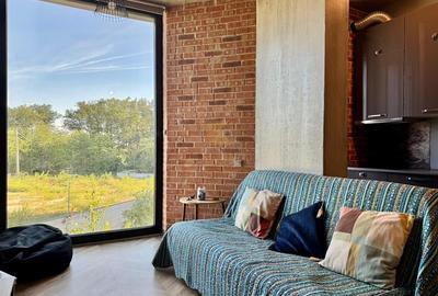 Apartament modern cu geamuri mari si vedere la padure-Comision 0 - 7