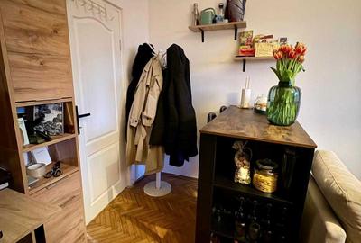 Garsonieră decomandată în Calea București - 2