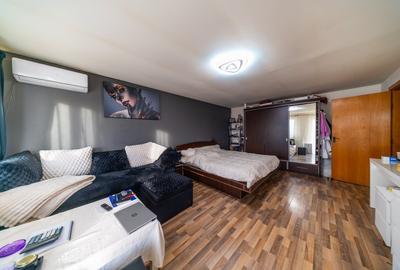 Casă cu 5 camere cu Teren 1650 Mp în Măgurele - 2